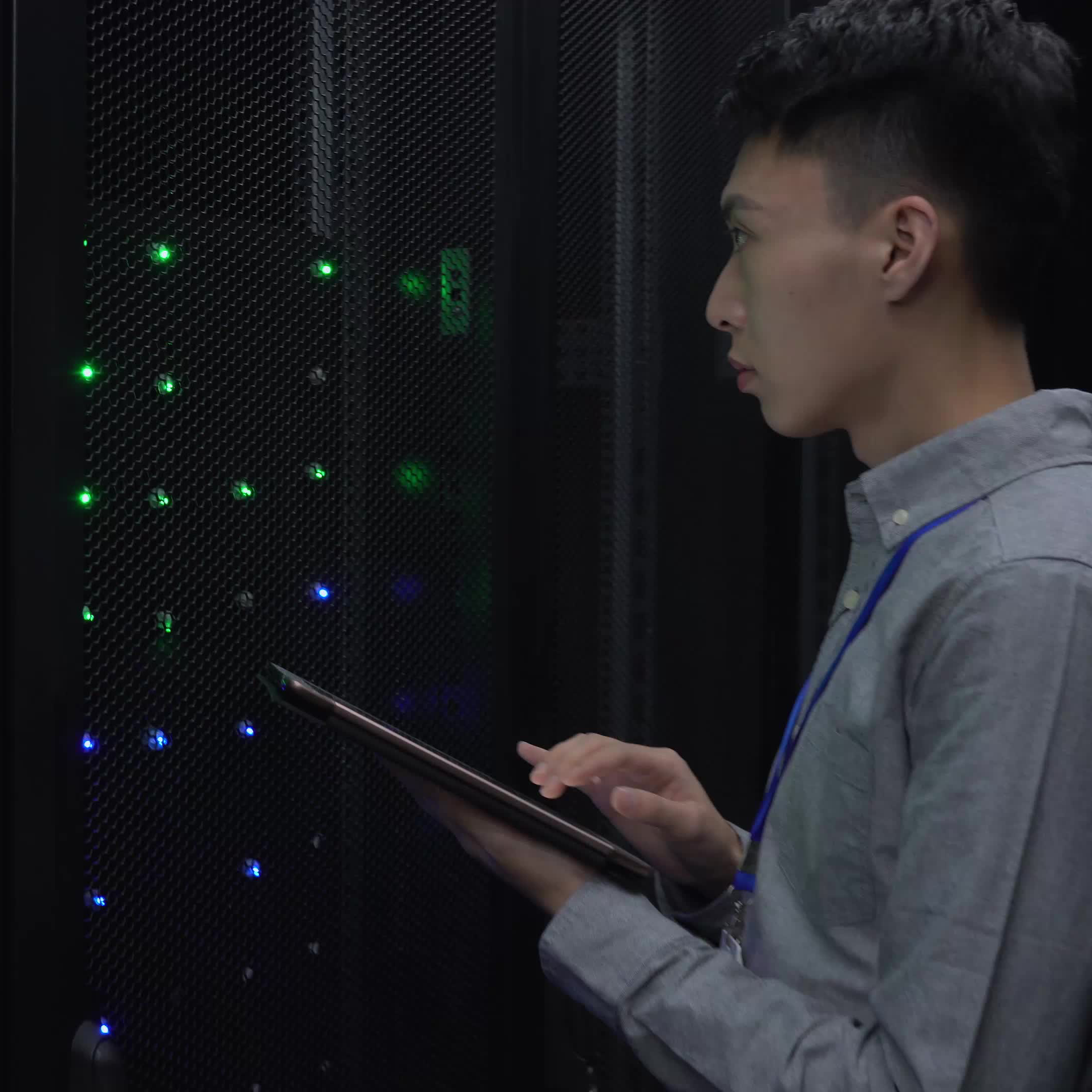 网络安全运维与基础设施巡检配图
